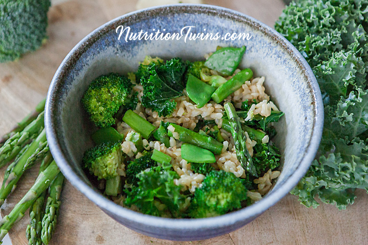 0006__nutritiontwins-broccoli-snowpea-asparagus-kale-brownrice-friedrice-vegetables_logo
