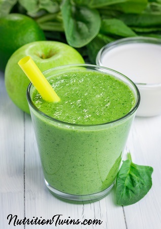 Apple_Spinach_Green_Smoothie