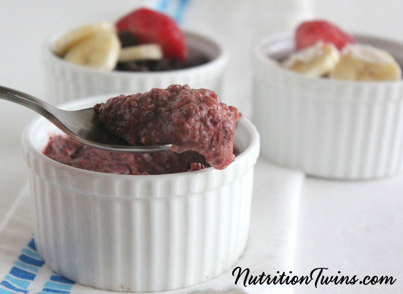 Strawberry Banana chia Pudding | The Nutrition Twins