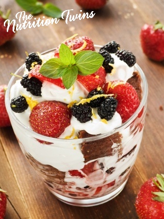 Yogurt_berry_trifle